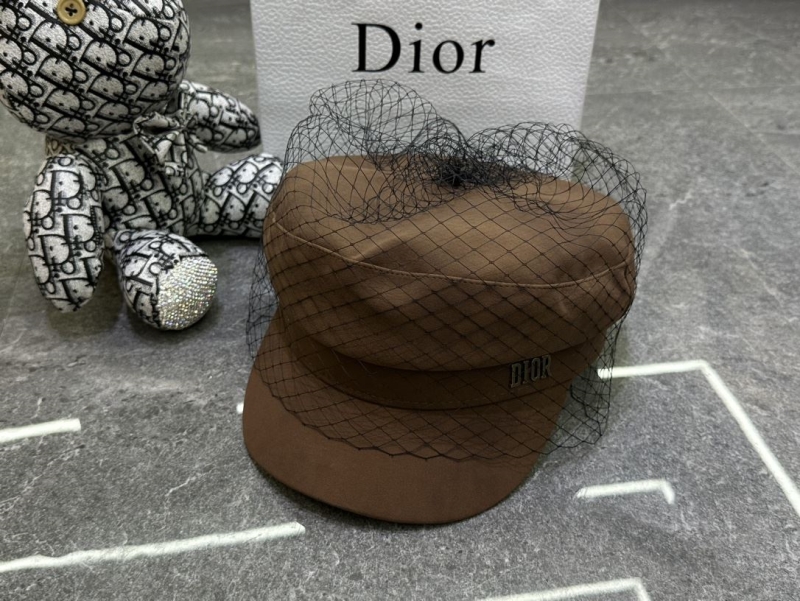 CHRISTIAN DIOR